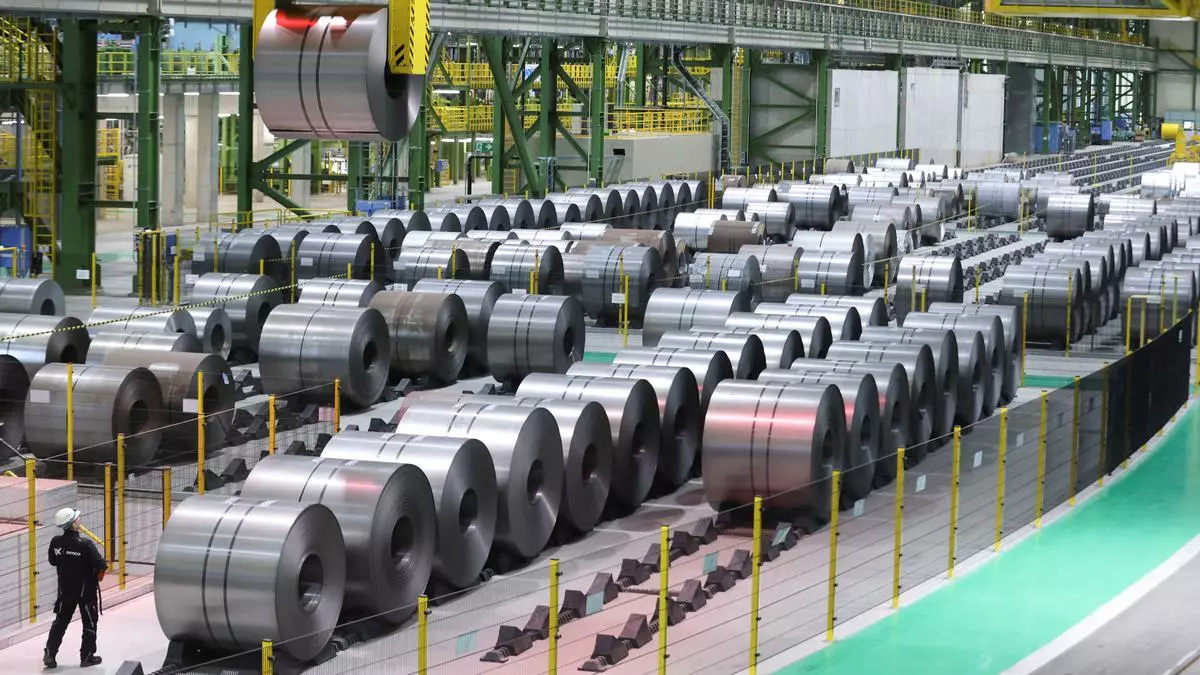 Steel prices fall 40% in last six months to ₹57,000/tonne: SteelMint - The  Hindu BusinessLine
