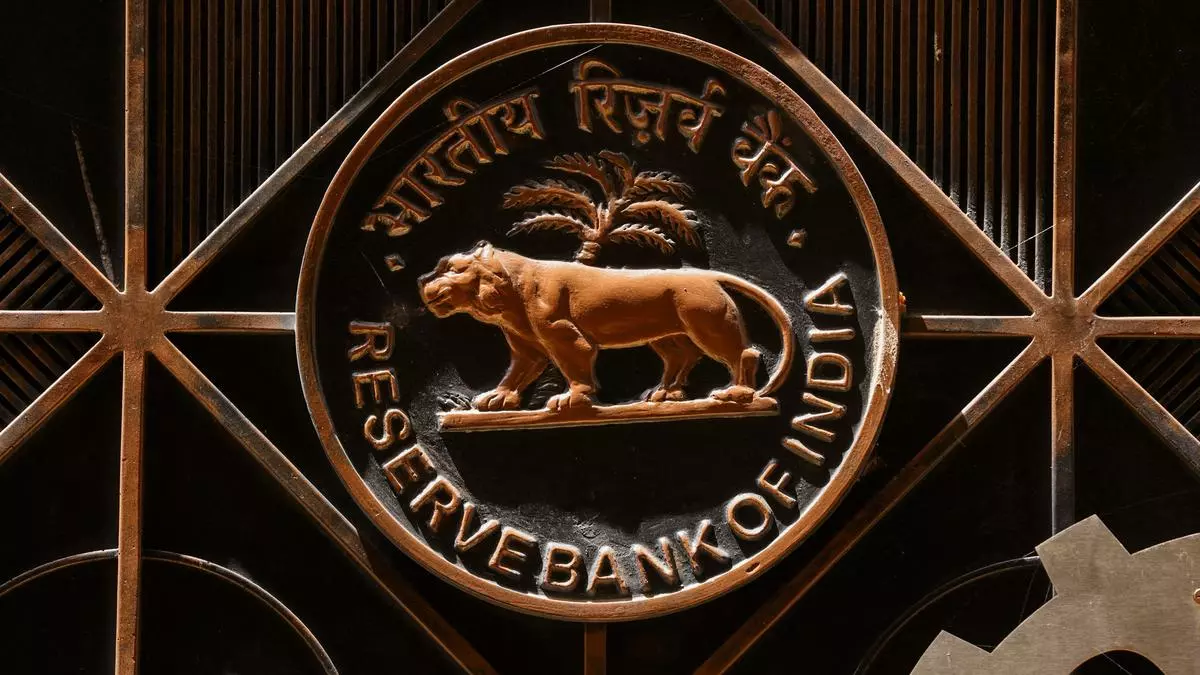 RBI imposes ₹1.3 crore penalty on SBI, ₹1.6 crore on Indian Bank