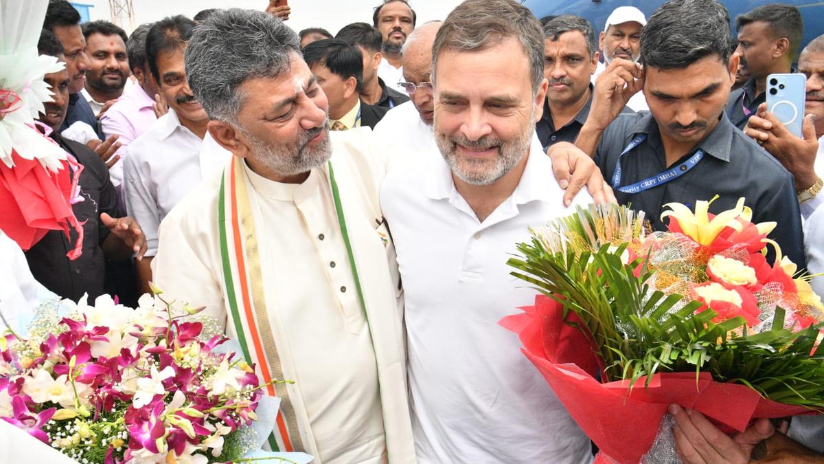 D K Shivakumar becomes Karnataka’s Mukhyamantri, Parameshwara takes Deputy’s Chair