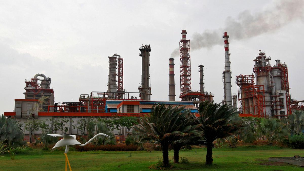 New dynamics over Russian oil