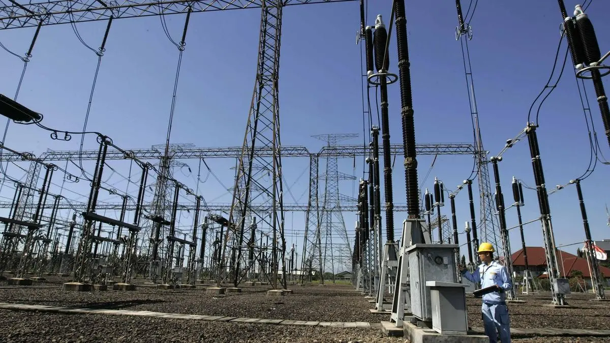 Govt defers power plant maintenance for three months; ready for summer demand