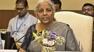 Menteri Uni Keuangan dan Urusan Korporat Nirmala Sitharaman (foto file) Menteri Uni Keuangan dan Urusan Korporat Nirmala Sitharaman (foto file)
