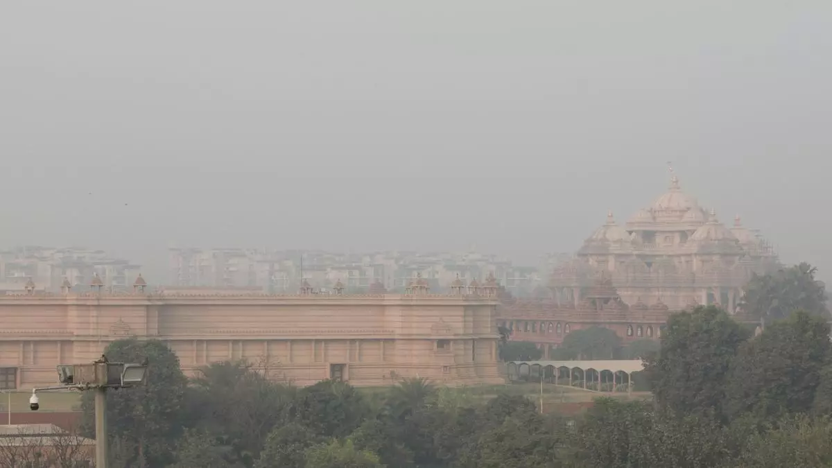 Delhi AQI at 364, residents face difficulty in breathing The Hindu