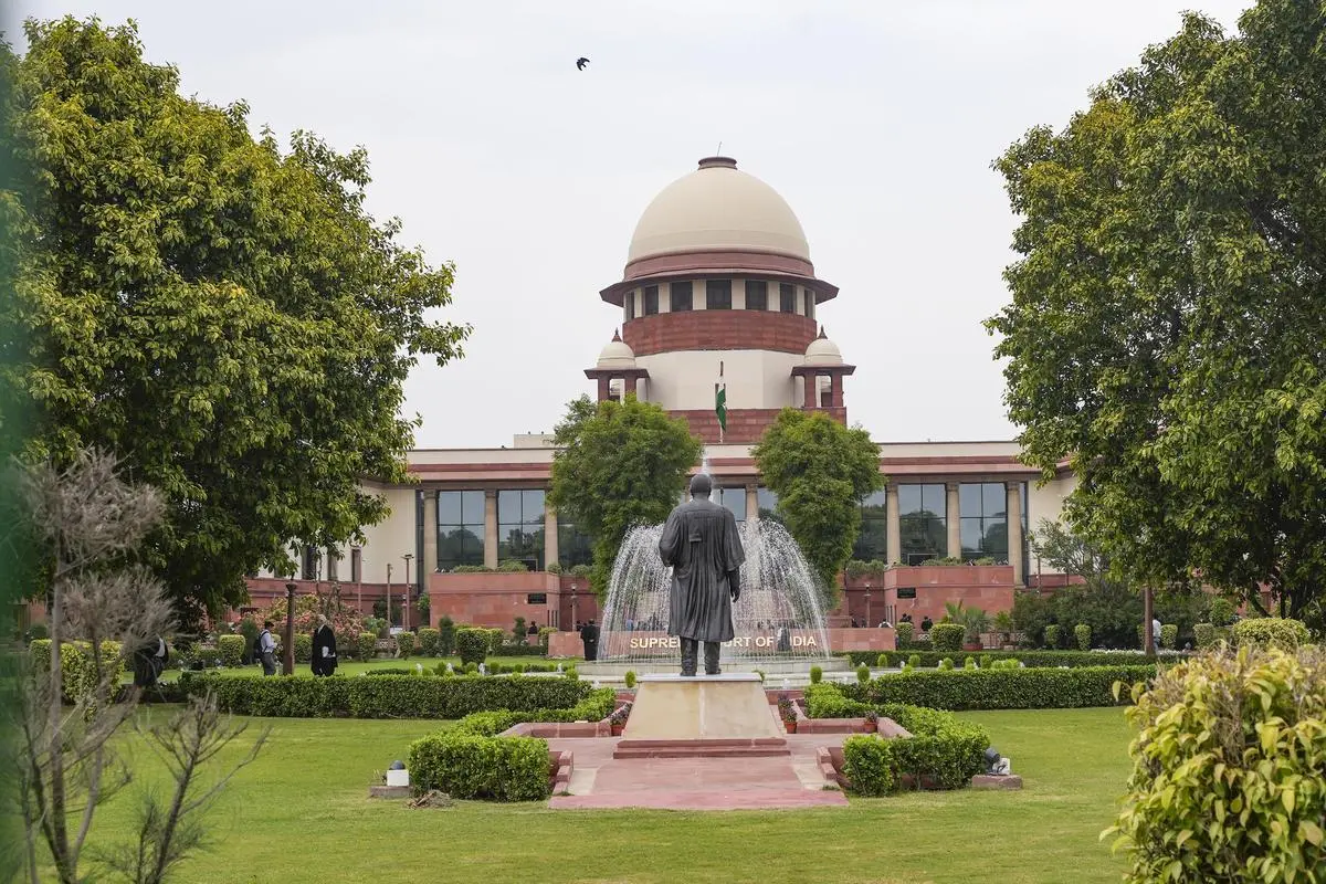thehindubusinessline.com - SC 'extremely shy' to order arrest in ADAG bank fraud case
