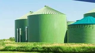 HPCL -Refinable and green energy will use organic waste, including agricultural residues, cattle manure and sewage water. HPCL -Refinable and green energy will use organic waste, including agricultural residues, cattle manure and sewage water.