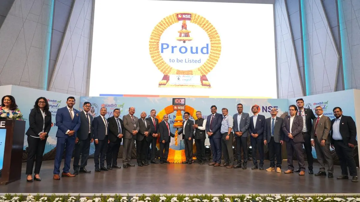 Coal India’s Central Mine lists at 5-7% below ₹172-IPO price