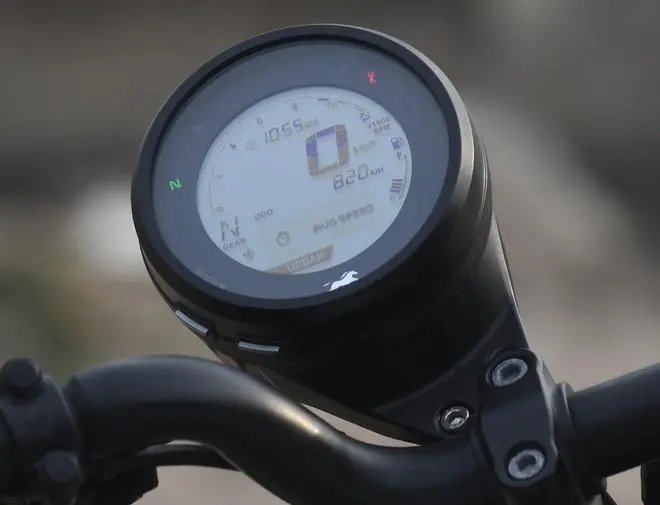 The Ronin’s asymmetric, all-digital instrument pod displays a whole bunch of ride-related info The Ronin’s asymmetric, all-digital instrument pod displays a whole bunch of ride-related info