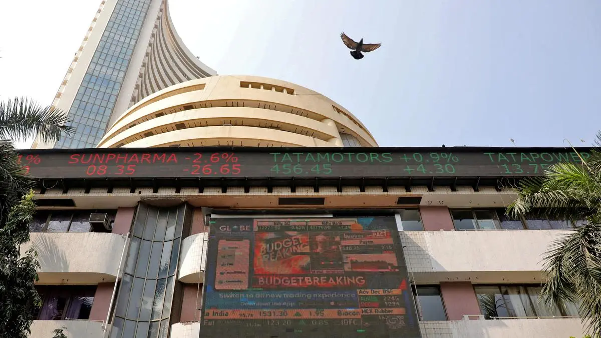 Sensex, Nifty post best weekly gain in 4 years as FIIs return