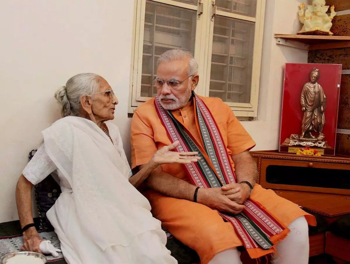 File photo: Prime Minister Narendra Modi with his mother Hiraben