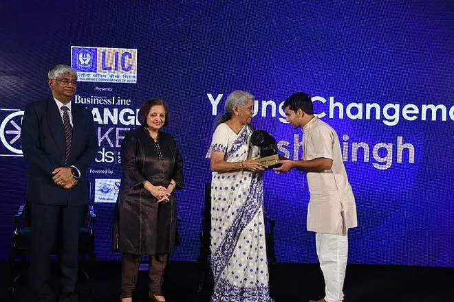 The ash-to-cash entrepreneur - Akash Singh, receives the Young changemaker award from Finance Minister Sitharaman at the BL Changemakers function held in New Delhi, on September 9, 2022. The ash-to-cash entrepreneur - Akash Singh, receives the Young changemaker award from Finance Minister Sitharaman at the BL Changemakers function held in New Delhi, on September 9, 2022.