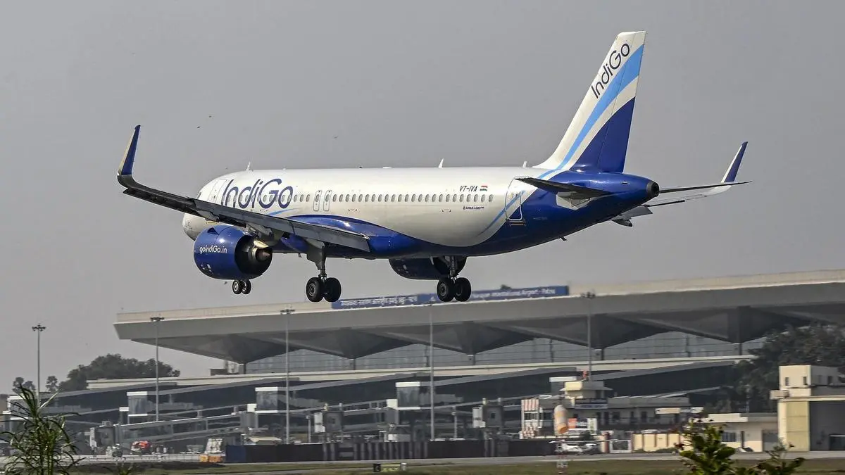 Government asks IndiGo to submit staggered pilot hiring plan