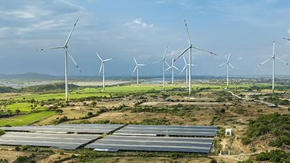 CERC extends timeline for conversion of RE generating stations with solar hour access