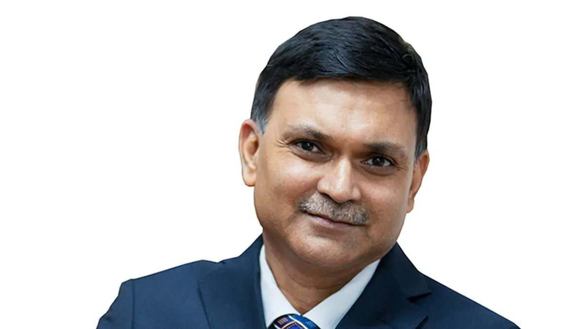 Capgemini CEO backs for 47.5-hour workweek, no emails on weekend
