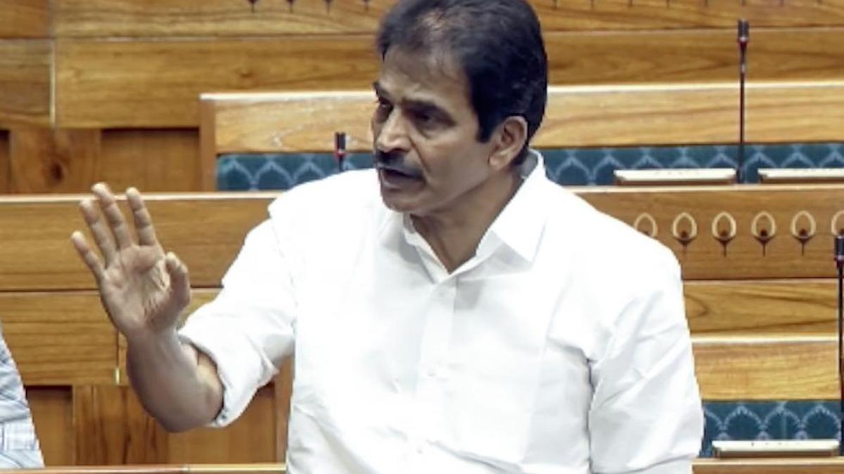 War of words between Congress, CPI (M) in Kerala