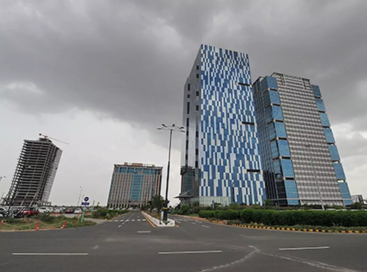Gujarat GIFT city has been holding its breath for greatness. It's a  lifeless ghost town now