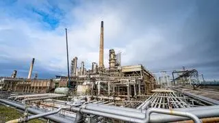 Essar Oil UK, now known as EET Fuels, has announced that its Stanlow refinery has completed a century of operations.  Essar Oil UK, now known as EET Fuels, has announced that its Stanlow refinery has completed a century of operations.