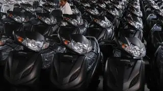 Exports of two-wheelers had dipped in the second half of 2022 owing to the geopolitical crisis and inflationary pressures in South Asian and African markets with a shortage of foreign exchange. Exports of two-wheelers had dipped in the second half of 2022 owing to the geopolitical crisis and inflationary pressures in South Asian and African markets with a shortage of foreign exchange.