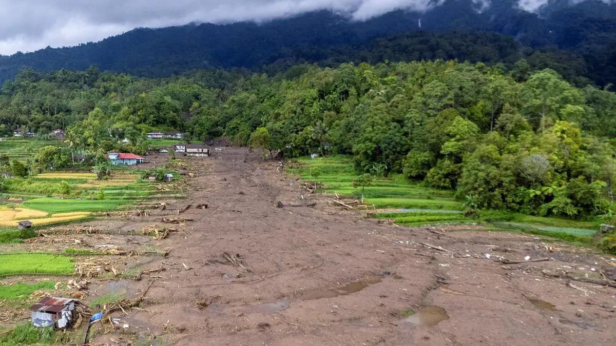 Floods kill 303 in Indonesia after cyclonic rains batter Sumatra
