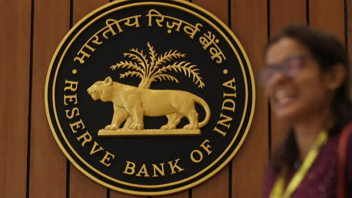 A 25-bps rate cut is the best possible option for RBI: SBI economists
