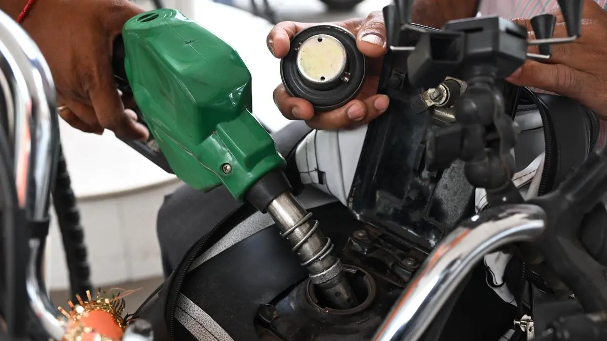 Crude oil futures fall on hopes of US-Iran deal
