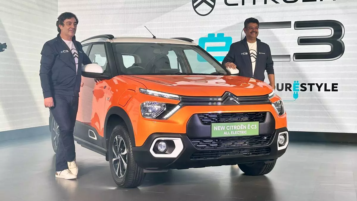 Citroen India unveils electric hatchback E-C3 - The Hindu BusinessLine