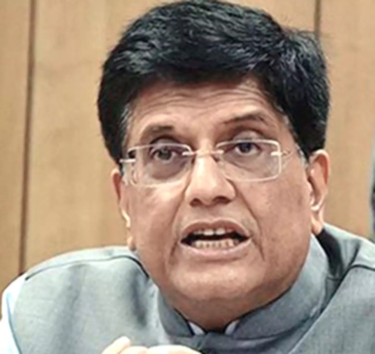  Piyush Goyal,Textile Commerce and Industry 