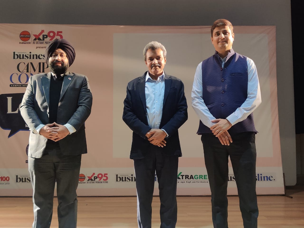 (from left) Manjeet Walia, Chief Divisional Retail Sales Head at Indian Oil Corporation; Hirdesh Madan, Director & Co-founder of Hitbullseye; and Satyendra S Choudhary, CEO, Technology Business Incubator, IISER Mohali