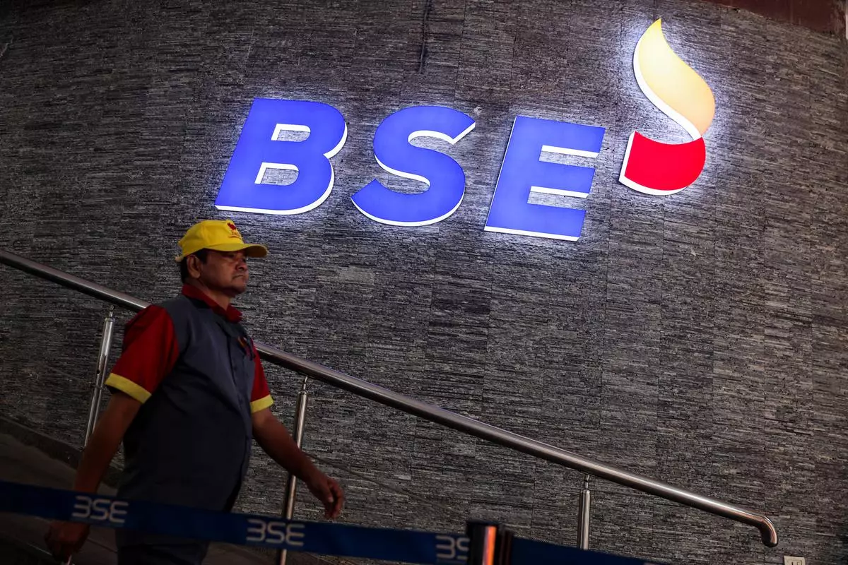 Share Market Highlights 11 August, 2023: Sensex and Nifty extend losses for second consecutive day amid banking woes – BusinessLine