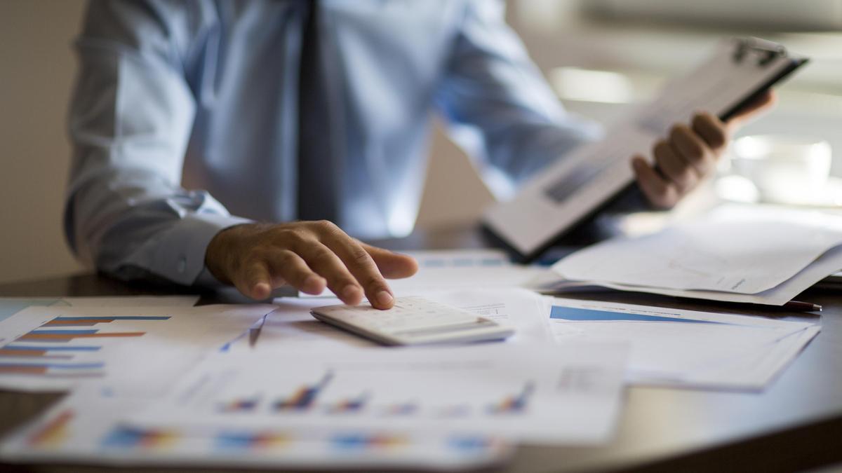 KPIT Technologies shares fall 4% as Q4 margins narrow, revenue growth concerns persist — image 3