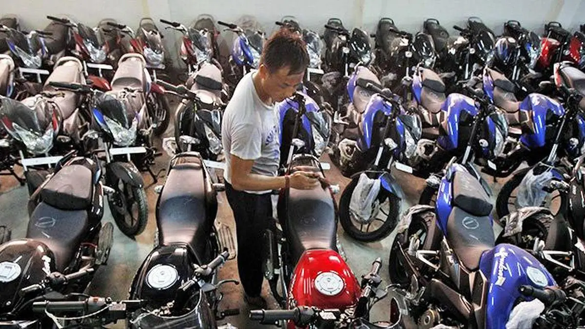 Auto Exports jump 38% as Indian firms gain ground in emerging markets