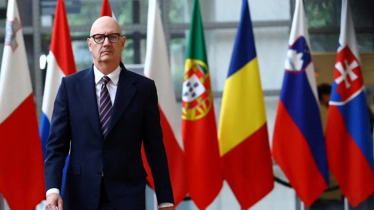 G7 finance chiefs seek to tackle imbalances as trade strains unity