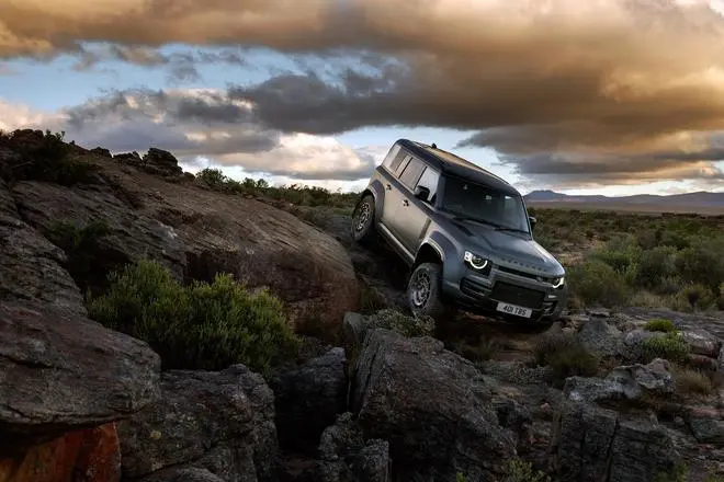 Land Rover Defender Octa 