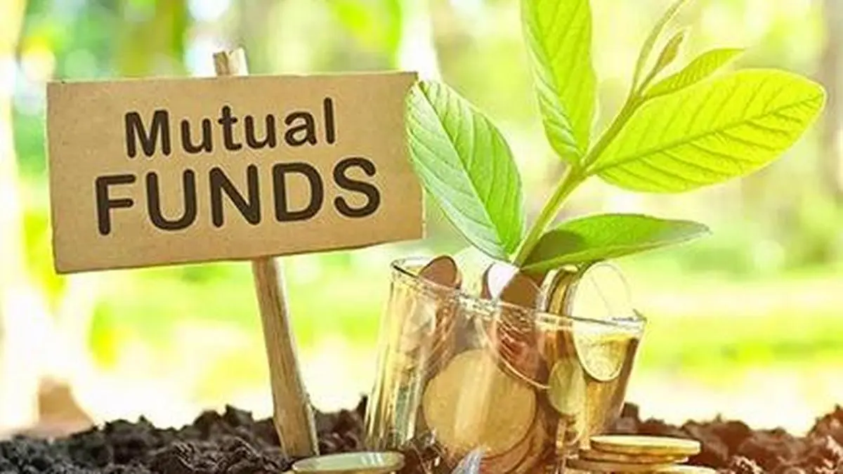 MFs raise stakes in ICICI Bank as FPIs trim exposure in FY26