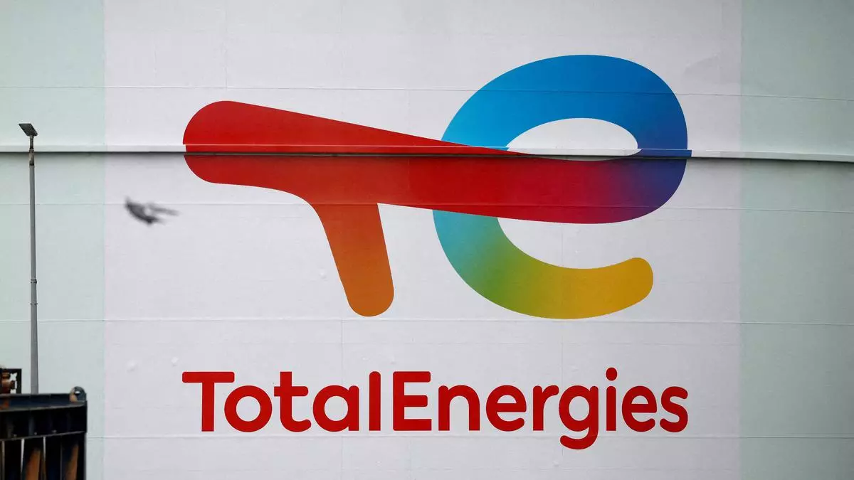 Total puts on hold investment in Adani’s $50-b hydrogen project thumbnail