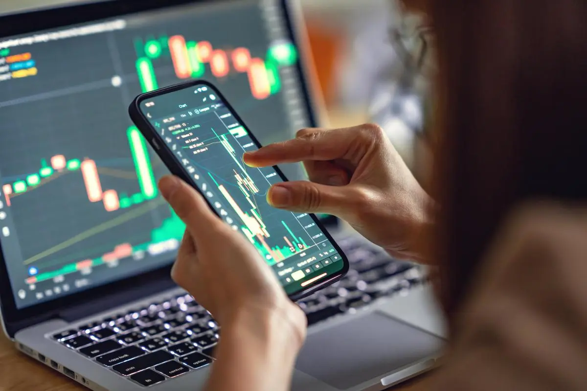 thehindubusinessline.com - Markets steady at midday; Adani, Coal India surge while banks, healthcare drag