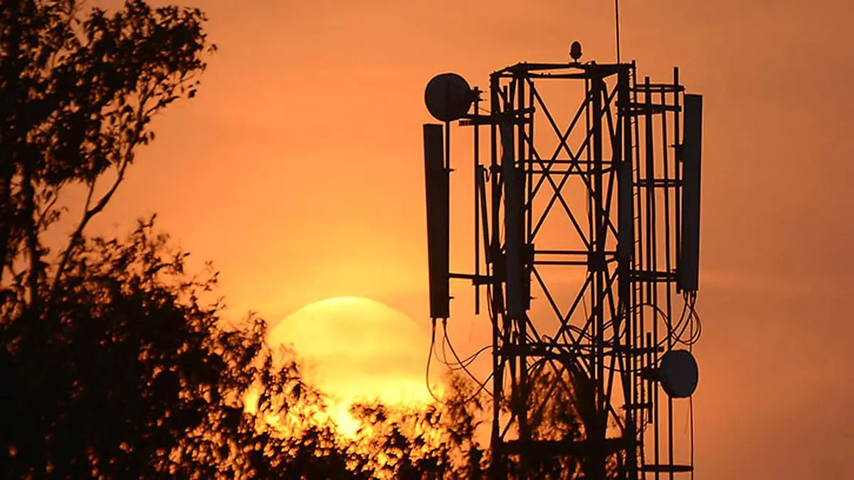 Centre should set a sunset date for 2G networks: Jio