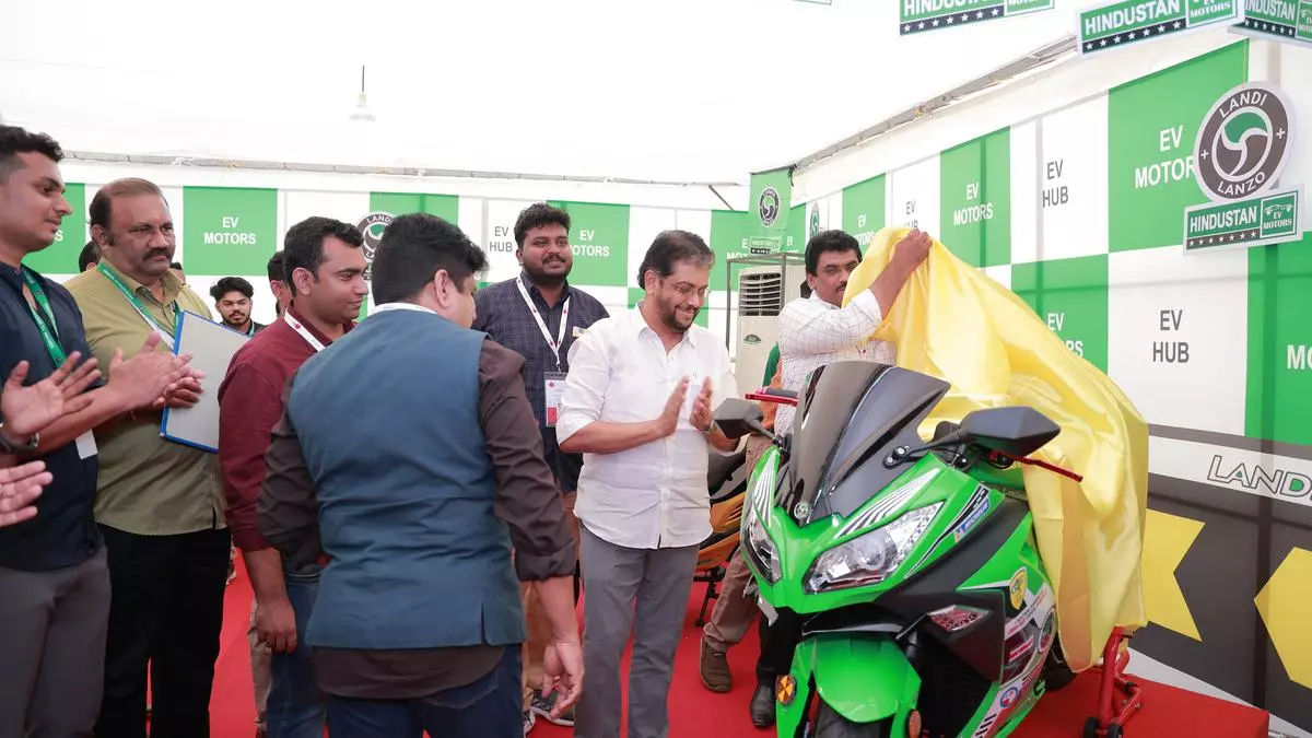 Huddle Global summit witness launch of Kerala’s own electric two-wheelers