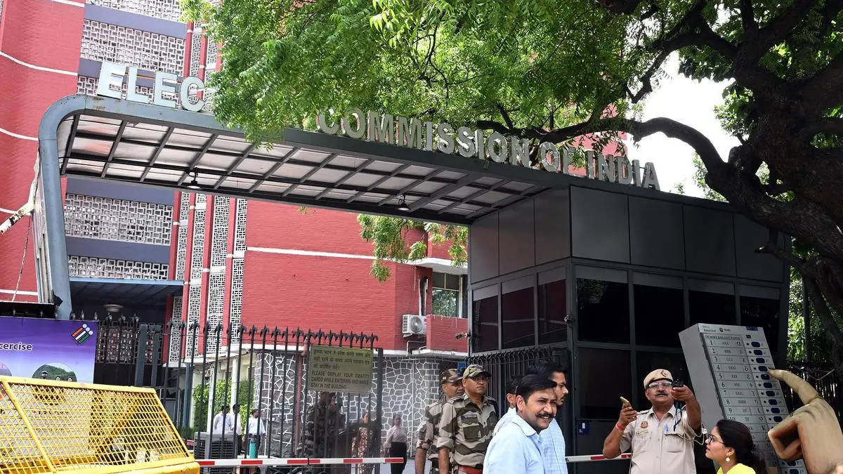 Officers will be held accountable for any lapse in SIR process, says EC thumbnail