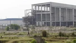 The West Bengal government has received good response from the industry following its decision to allow conversion of leasehold land to freehold land The West Bengal government has received good response from the industry following its decision to allow conversion of leasehold land to freehold land
