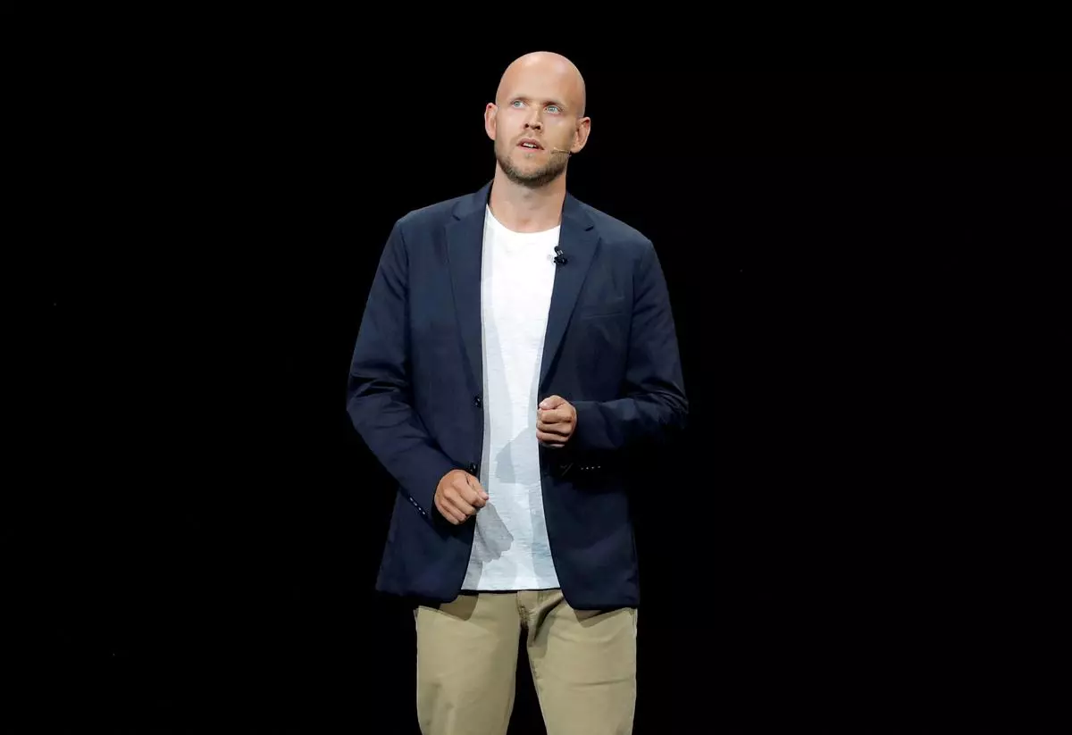 Spotify CEO renews attack on Apple after Musk’s salvo
