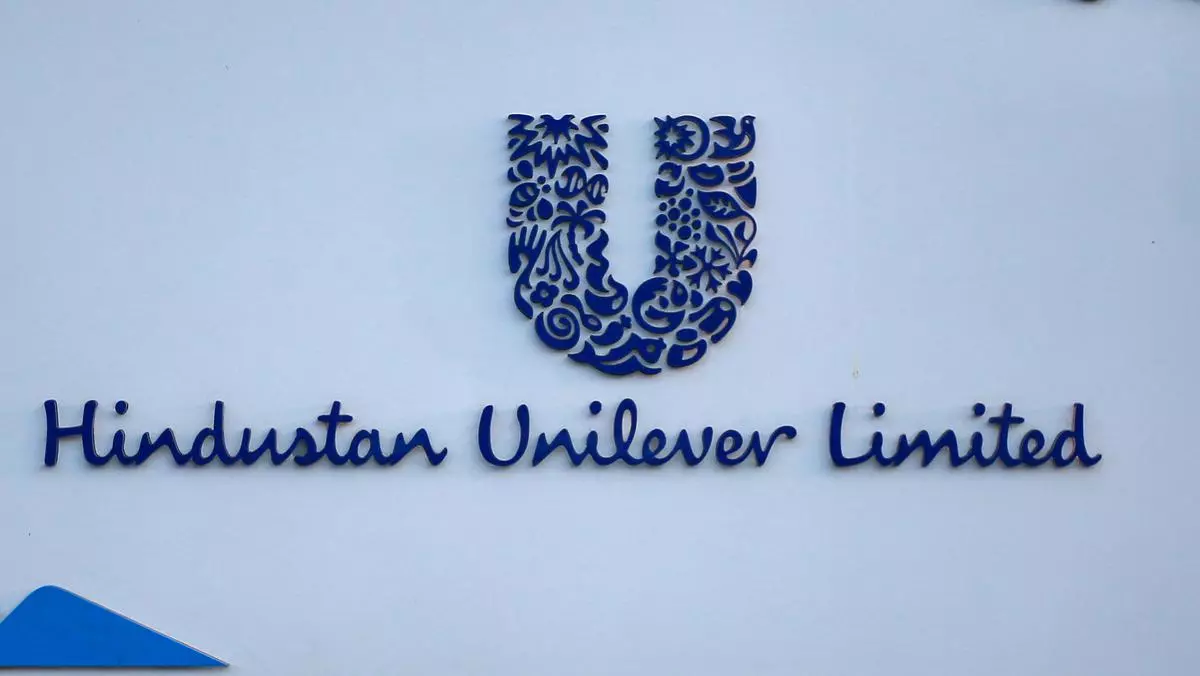 In market valuation last week, Hindustan Unilever emerges as the biggest gainer.