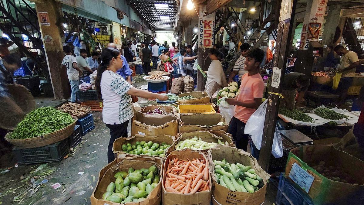 Shocker to economy: Retail inflation at 6.2%, veggie inflation 3rd highest in 10 years