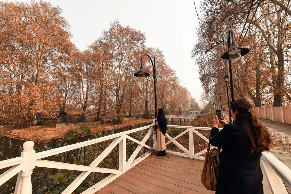 thehindubusinessline.com - Tourism slump, falling tax revenues push J&K to seek more funds from Centre