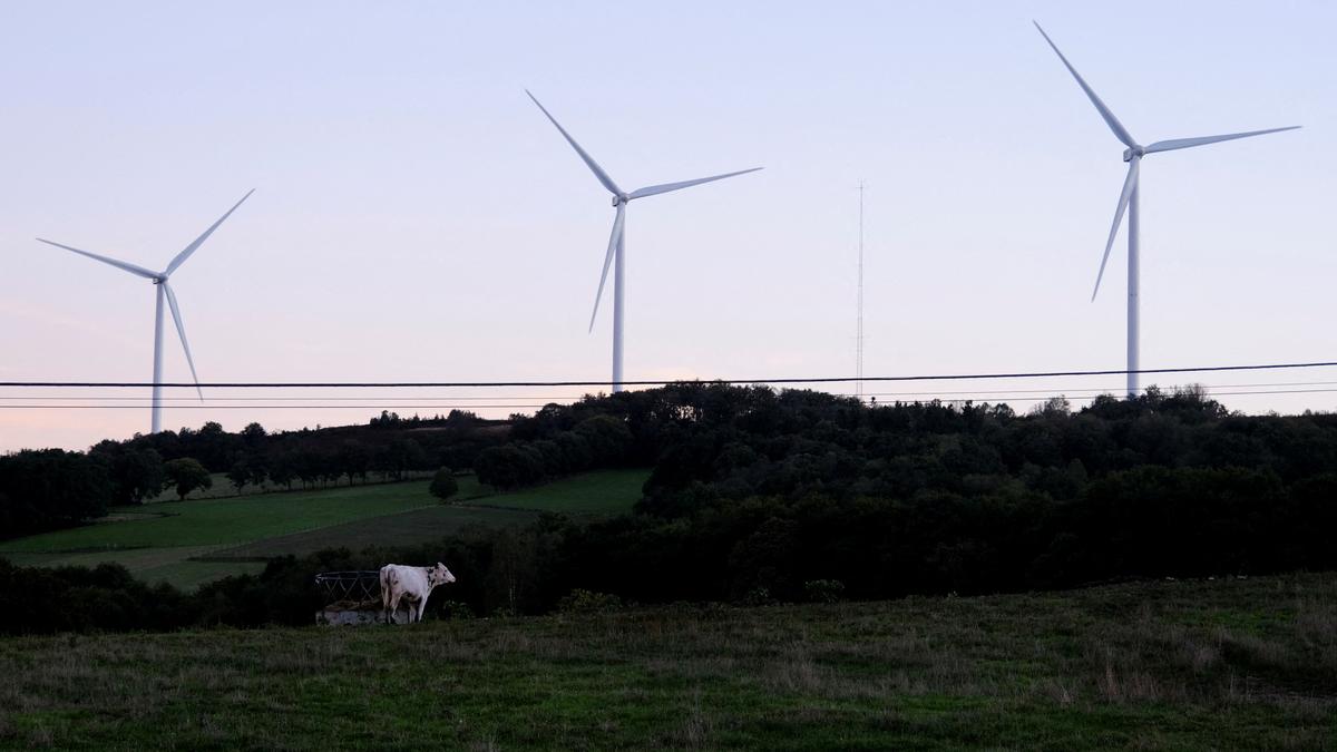 ACME Solar brings first wind power project online in Gujarat 