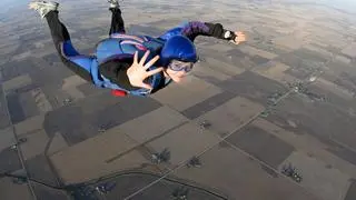 Choose a travel insurance provider who offers 24/7 emergency assistance Choose a travel insurance provider who offers 24/7 emergency assistance