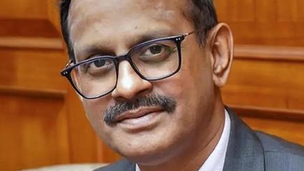 LIC eyes foray in fintech space, strategic investment also on table: CEO Doraiswamy