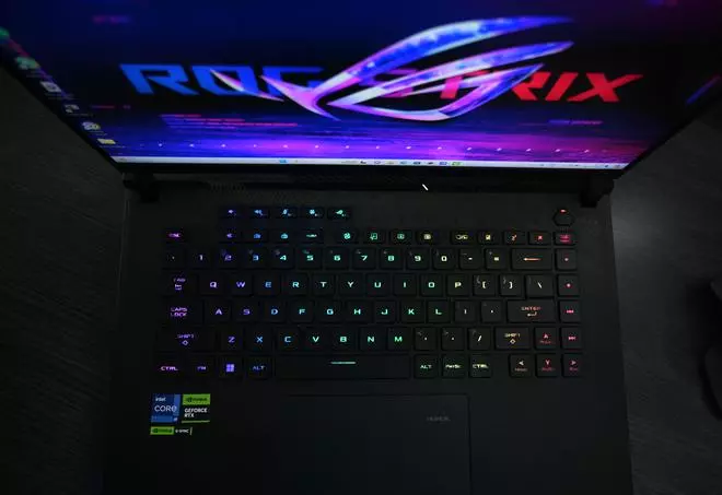 For Technofile : Asus ROG Strix 16.
Photo : Bijoy Ghosh
To go with Siddharth's report