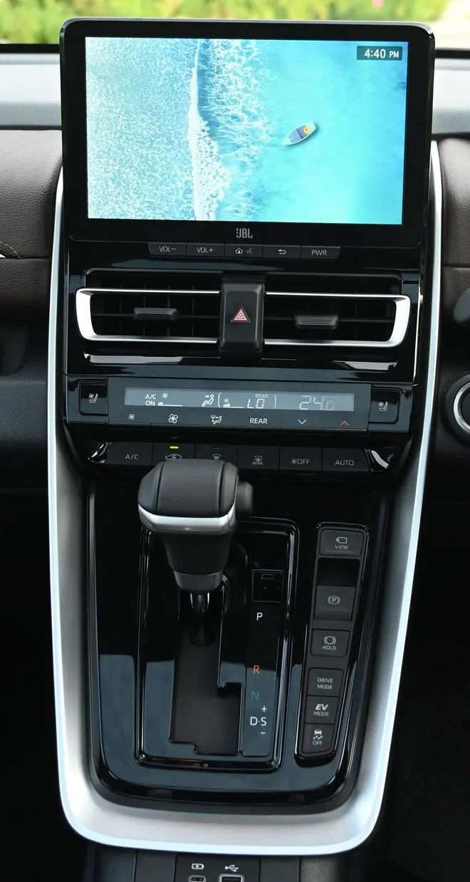 The 25.6cm infotainment touchscreen on the centrestack offers the usual suite of controls, has wireless Apple CarPlay connectivity and also display info like the hybrid’s energy flow The 25.6cm infotainment touchscreen on the centrestack offers the usual suite of controls, has wireless Apple CarPlay connectivity and also display info like the hybrid’s energy flow