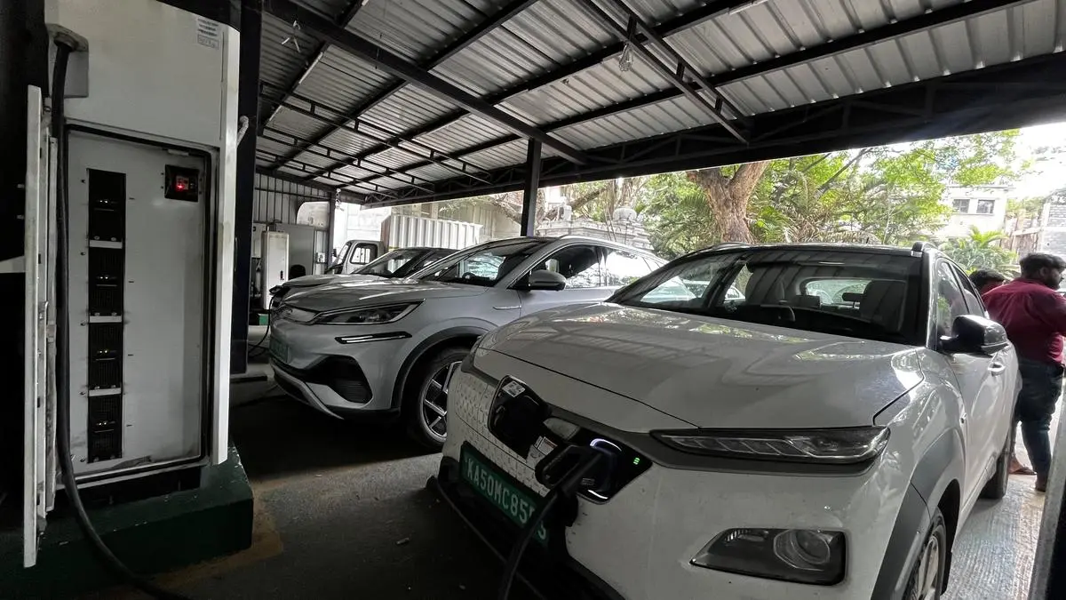 India finalises new electric vehicle manufacturing policy