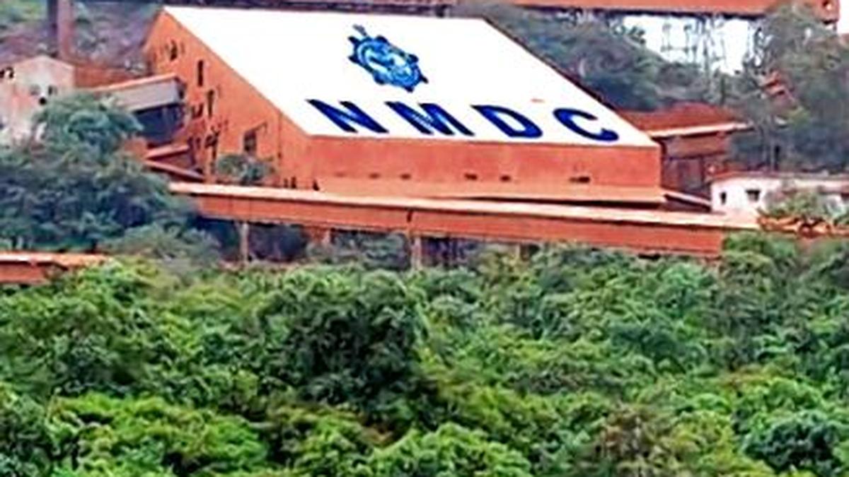 NMDC reaches highest ever 53 MT production output in FY26